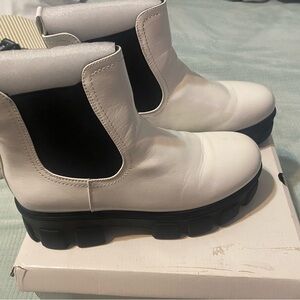 UNIONBAY Red Women’s Combat & Moto Boots